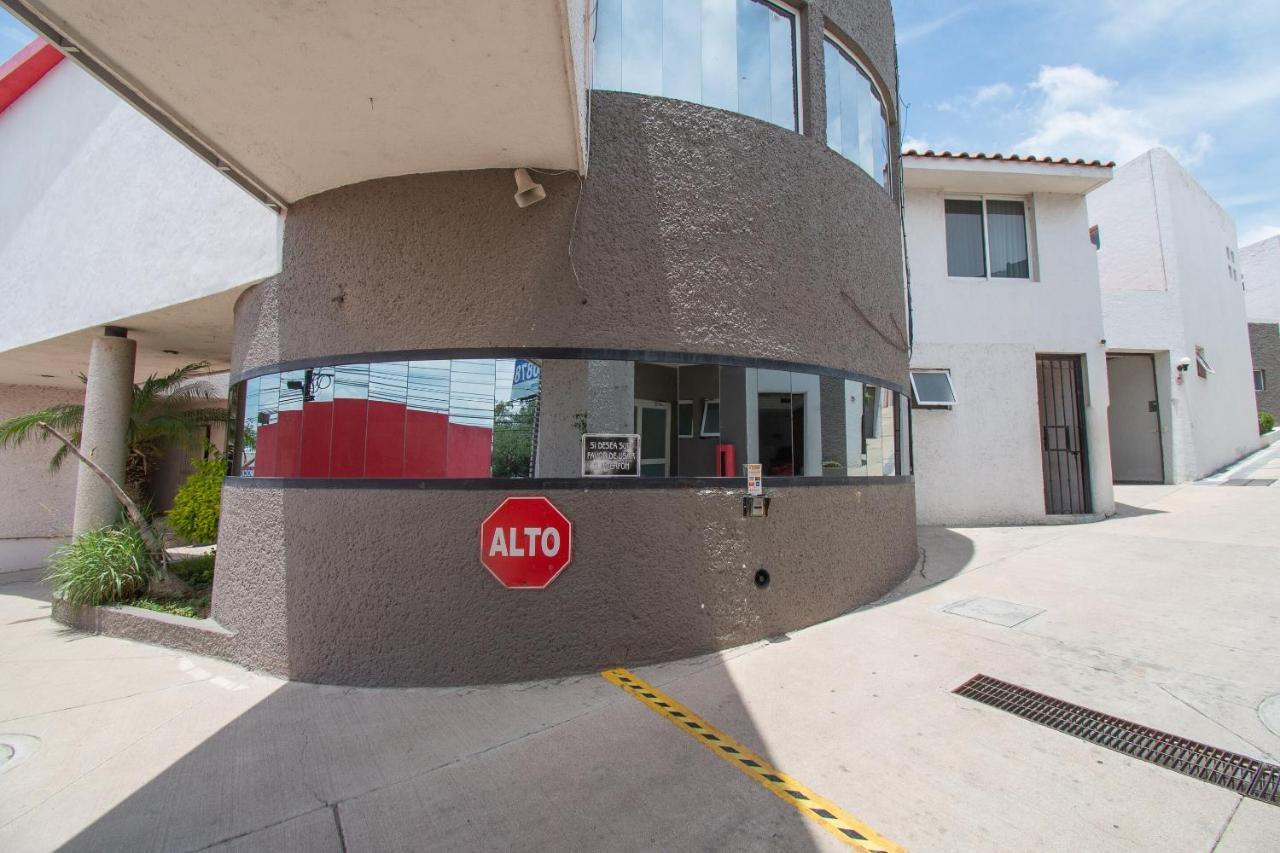 Auto Hotel Hacienda Arriba 莱昂 外观 照片