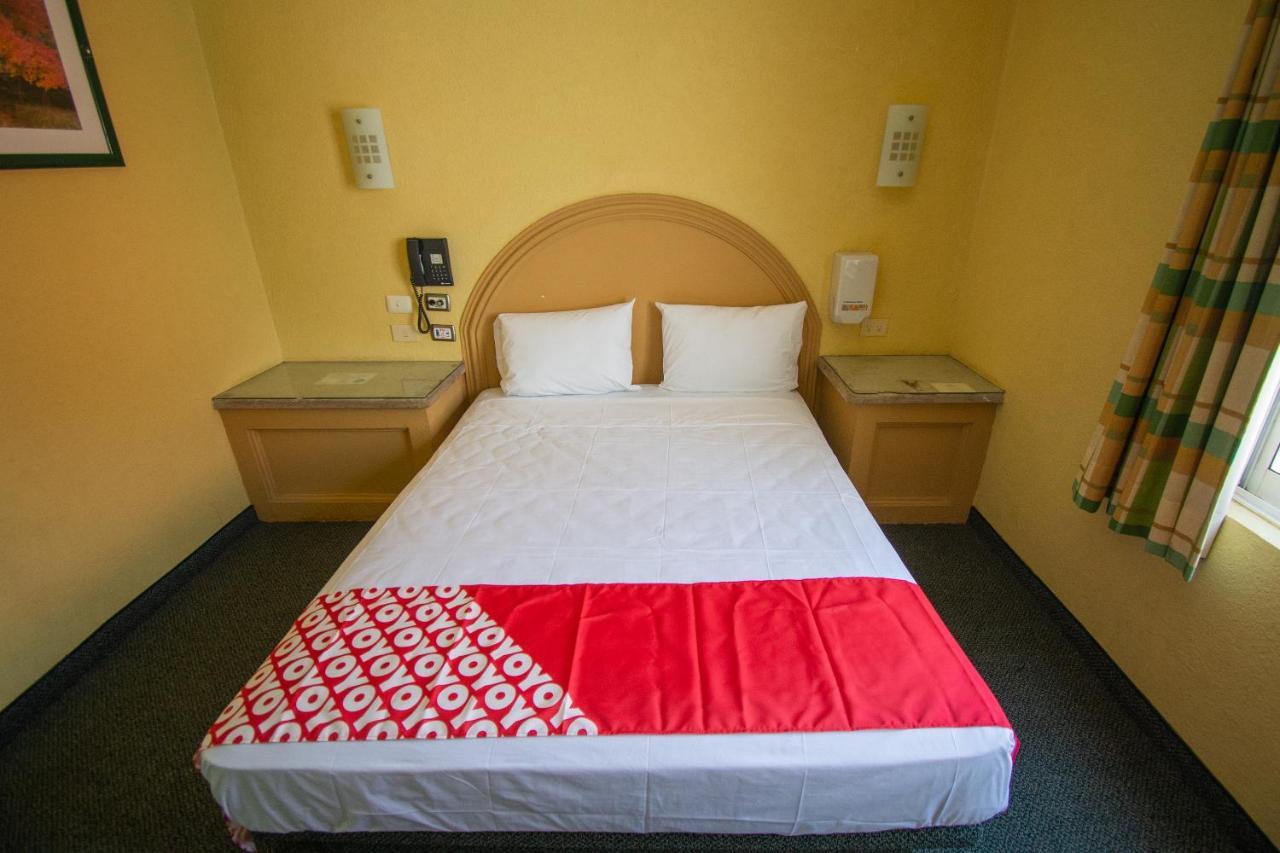 Auto Hotel Hacienda Arriba 莱昂 外观 照片