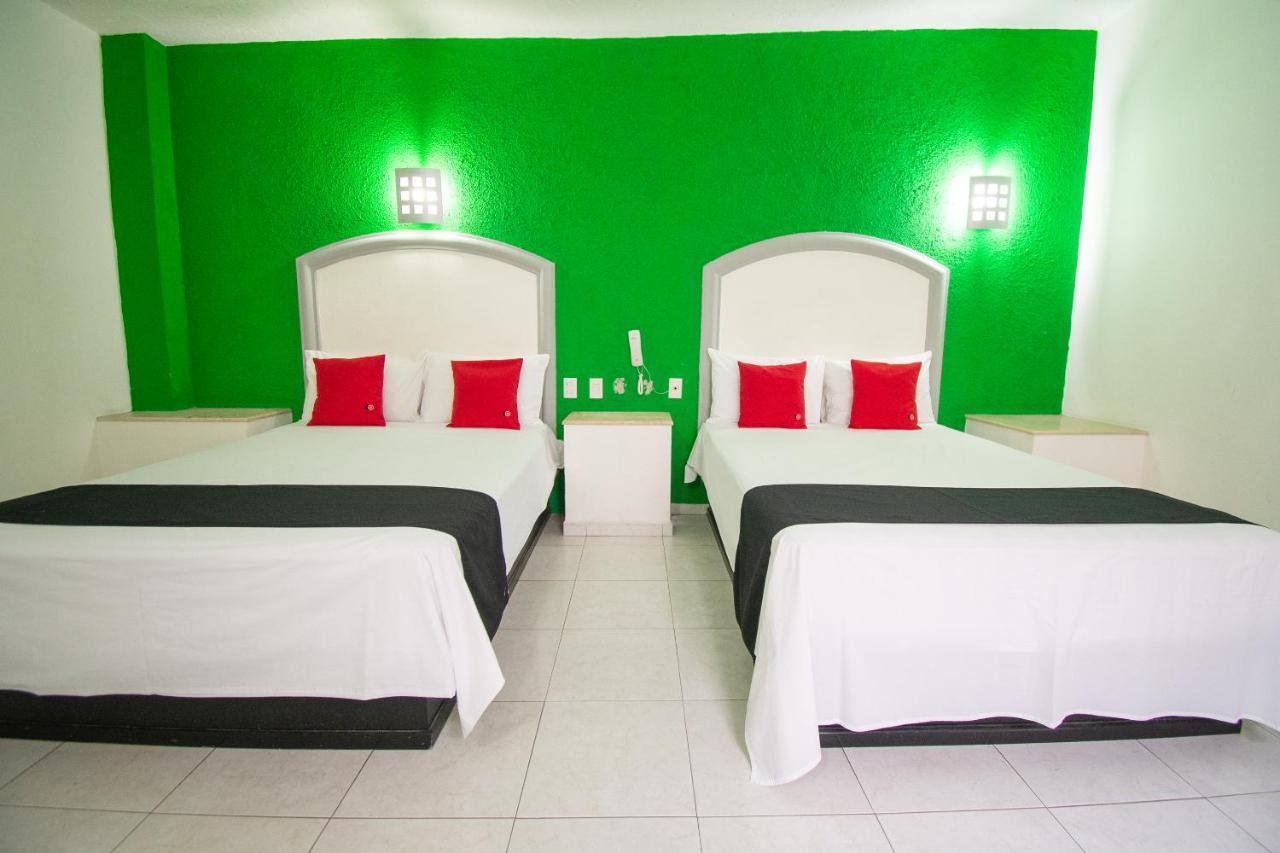 Auto Hotel Hacienda Arriba 莱昂 外观 照片